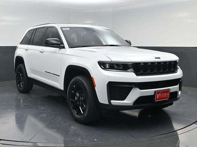 2026 Jeep Grand Cherokee Altitude 4x2