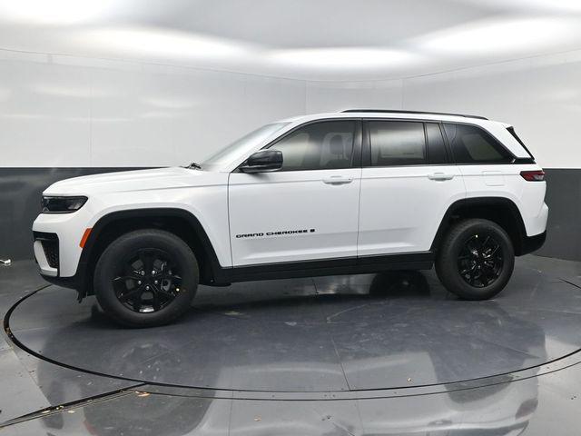 2026 Jeep Grand Cherokee Altitude 4x2
