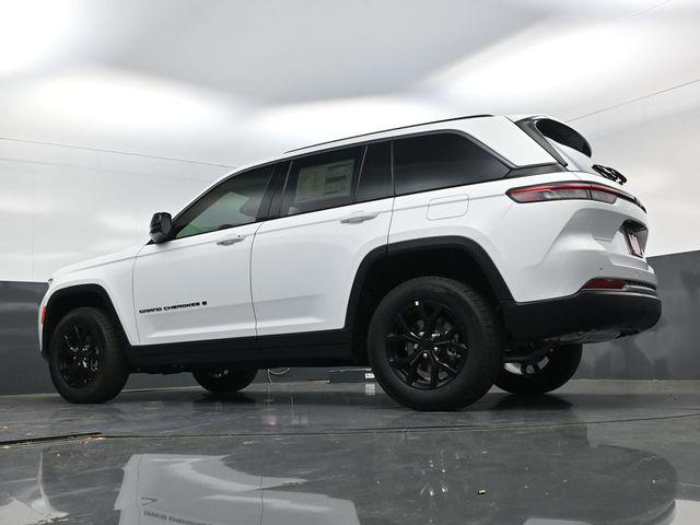 2026 Jeep Grand Cherokee Altitude 4x2