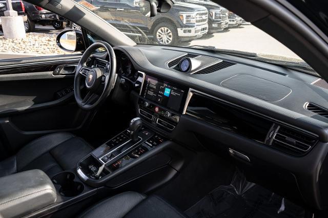 2022 Porsche Macan Base