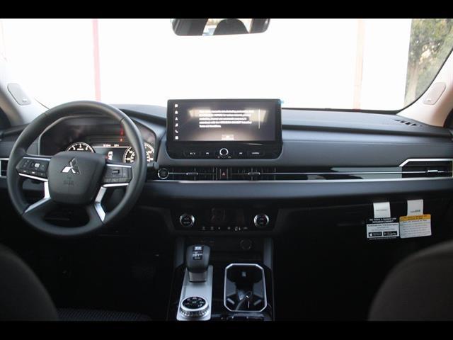 2026 Mitsubishi Outlander ES 1.5T 2WD
