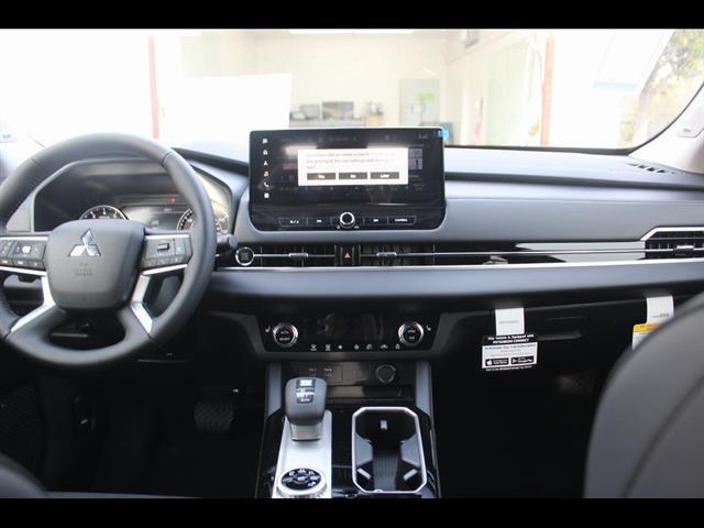 2026 Mitsubishi Outlander SE 1.5T 2WD