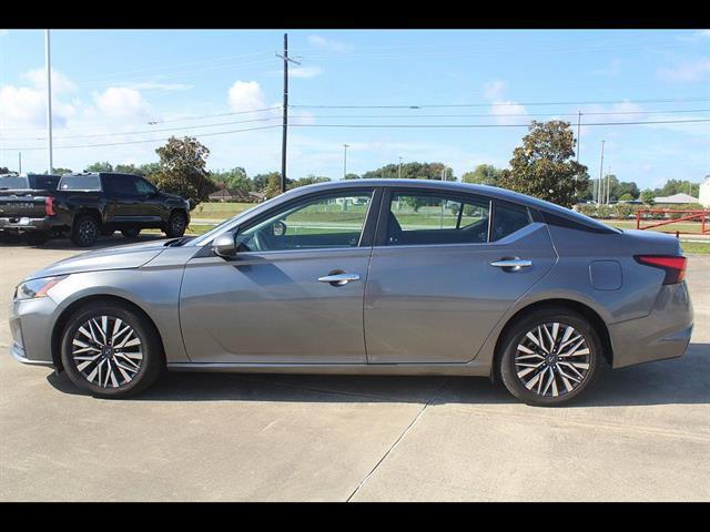 2023 Nissan Altima SV FWD