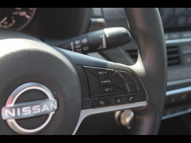 2023 Nissan Altima SV FWD