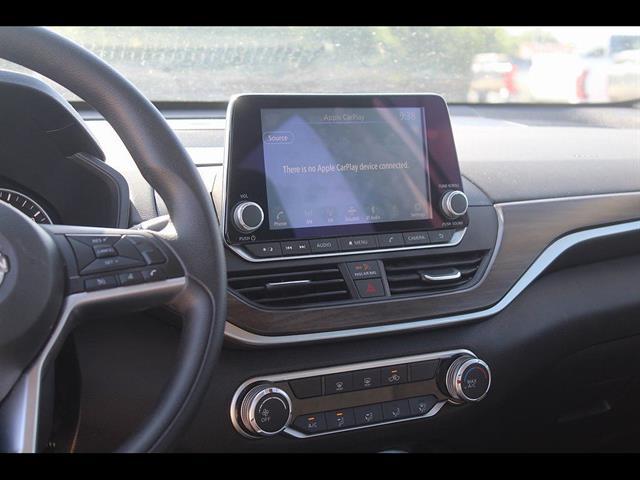 2023 Nissan Altima SV FWD