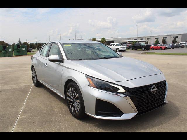 2023 Nissan Altima SV FWD