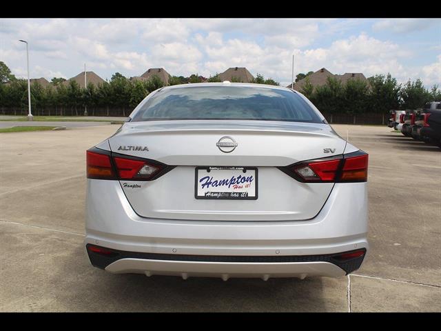 2023 Nissan Altima SV FWD