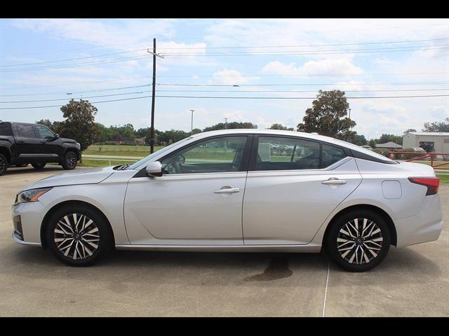 2023 Nissan Altima SV FWD