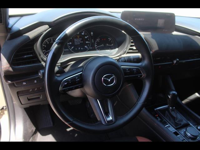 2024 Mazda Mazda3 2.5 Carbon Turbo