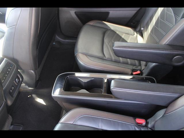 2023 Nissan Pathfinder Platinum FWD