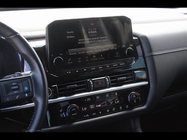 2023 Nissan Pathfinder Platinum FWD