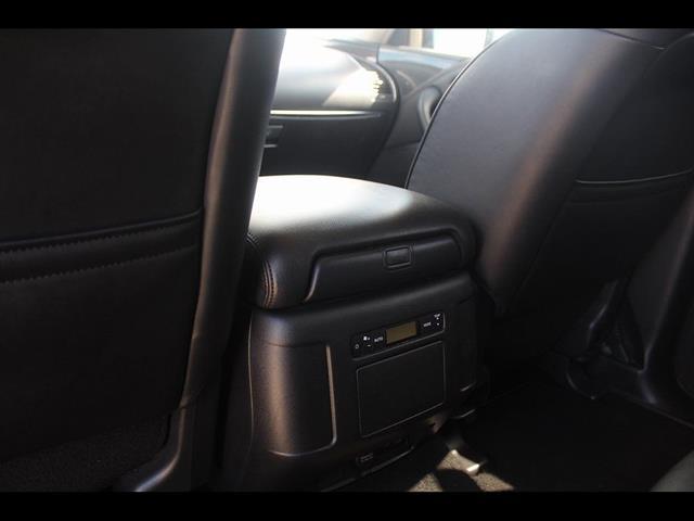 2024 Nissan Armada SV 2WD