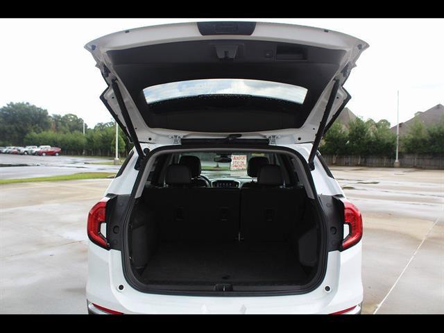 2023 GMC Terrain FWD SLT