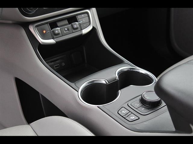 2023 GMC Terrain FWD SLT