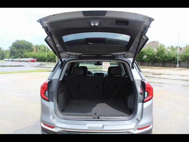 2024 GMC Terrain FWD SLT