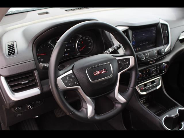 2024 GMC Terrain FWD SLT