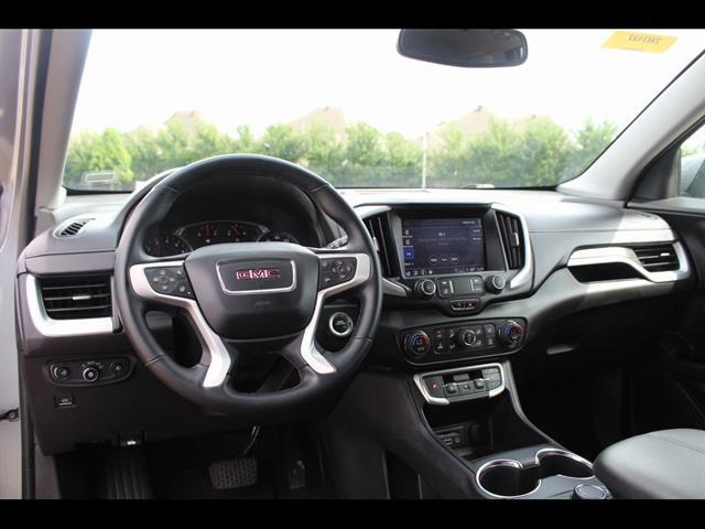 2024 GMC Terrain FWD SLT