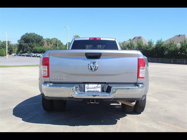 2024 Ram 3500 Big Horn Crew Cab 4x4 8' Box
