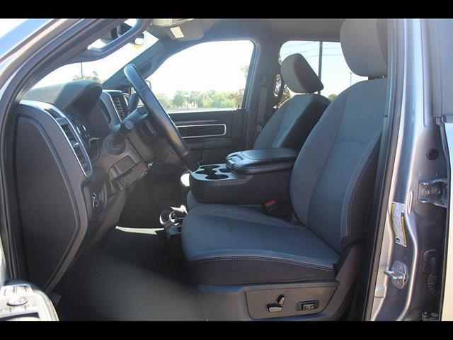 2024 Ram 3500 Big Horn Crew Cab 4x4 8' Box