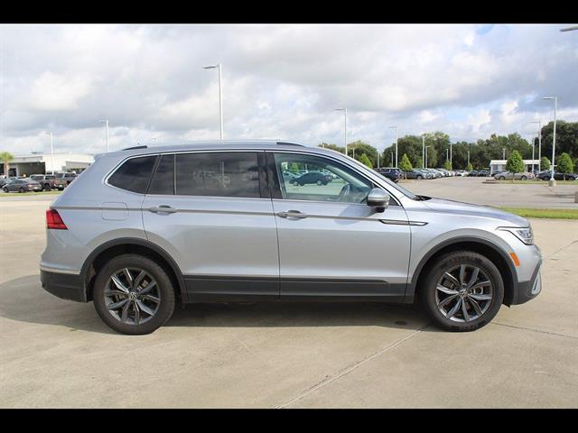 2024 Volkswagen Tiguan 2.0T SE