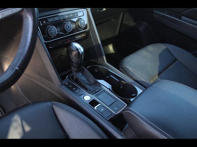 2020 Volkswagen Atlas Cross Sport 3.6L V6 SEL R-Line
