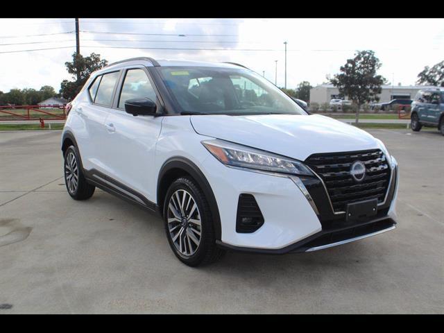 2024 Nissan Kicks SR Xtronic CVT