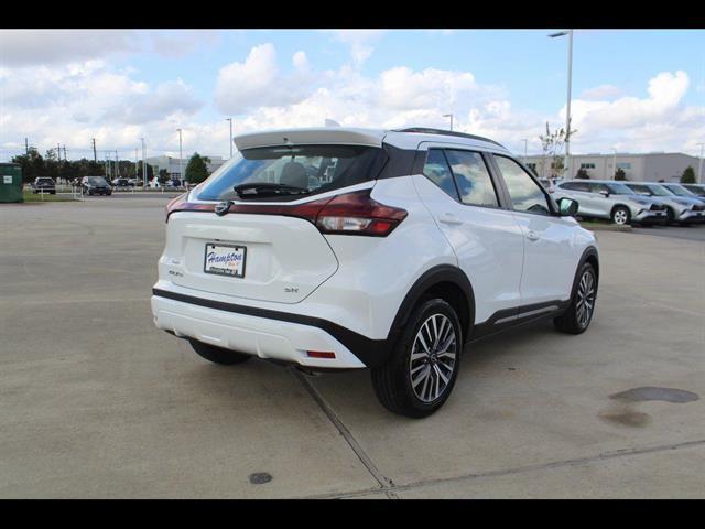 2024 Nissan Kicks SR Xtronic CVT