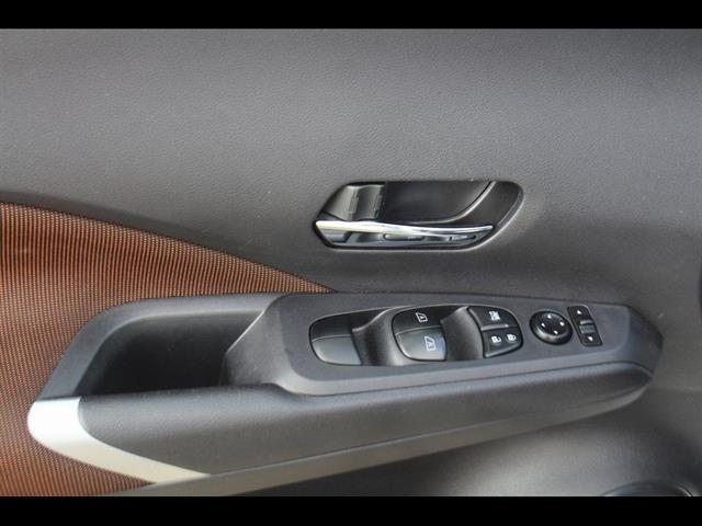 2024 Nissan Kicks SR Xtronic CVT