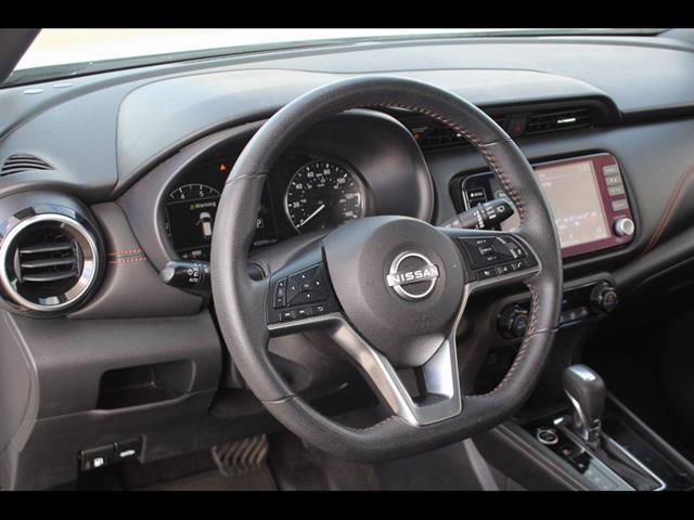 2024 Nissan Kicks SR Xtronic CVT