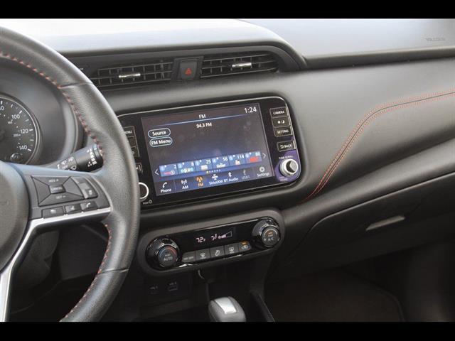 2024 Nissan Kicks SR Xtronic CVT