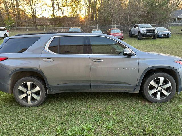 2020 Chevrolet Traverse FWD LT Leather
