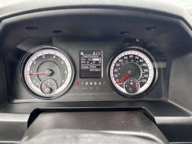 2024 Ram 1500 Classic Warlock Crew Cab 4x4 5'7" Box