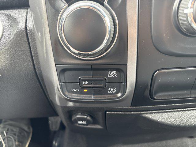 2024 Ram 1500 Classic Warlock Crew Cab 4x4 5'7" Box
