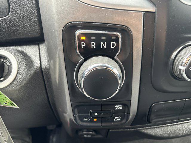 2024 Ram 1500 Classic Warlock Crew Cab 4x4 5'7" Box