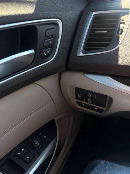 2019 Acura TLX Standard