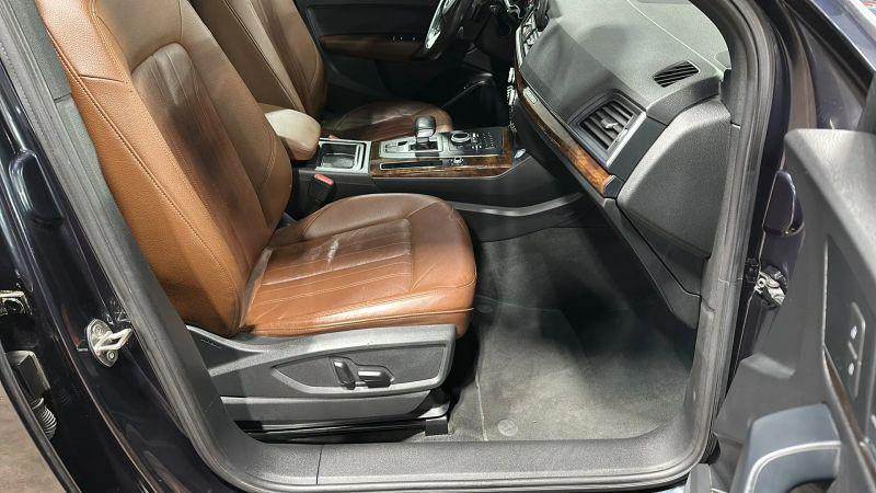 2020 Audi Q5 Titanium Premium 45 TFSI quattro S tronic