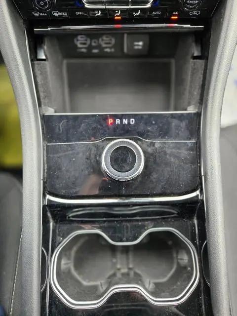 2022 Jeep Grand Cherokee L Laredo 4x4