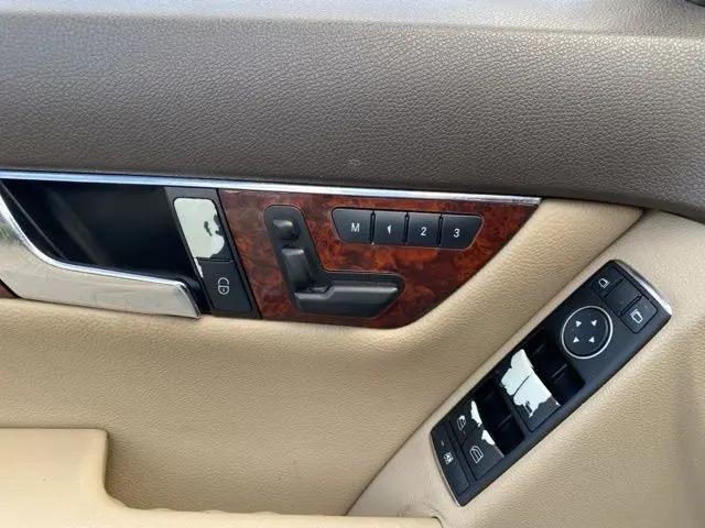 2011 Mercedes-Benz C-CLASS C 300 Luxury 4MATIC