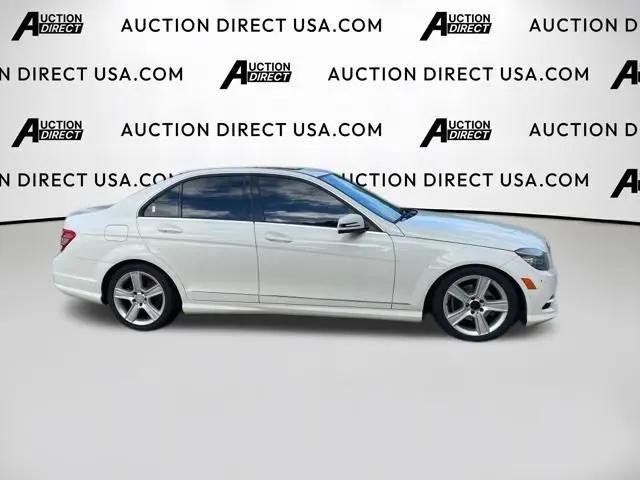 2011 Mercedes-Benz C-CLASS C 300 Luxury 4MATIC