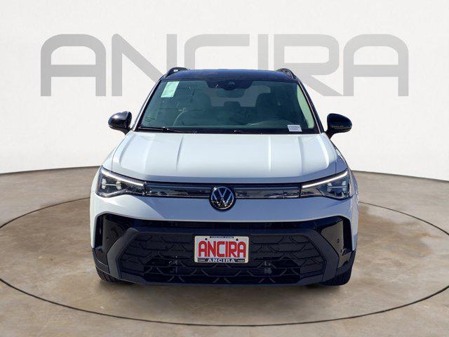 2026 Volkswagen Taos SE Black