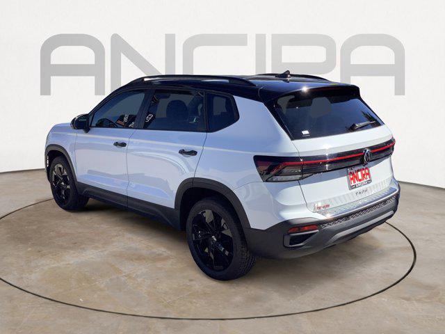 2026 Volkswagen Taos SE Black