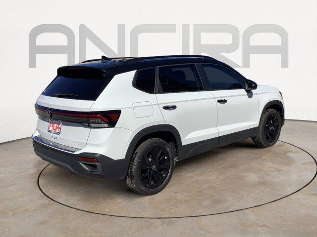 2026 Volkswagen Taos SE Black