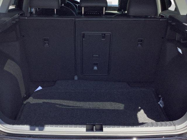 2026 Volkswagen Taos SE Black