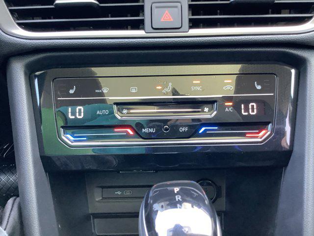 2026 Volkswagen Taos SE Black