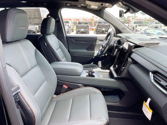 2026 GMC Acadia AT4 AWD