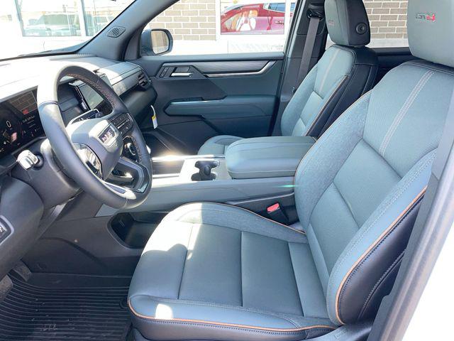 2026 GMC Acadia AT4 AWD