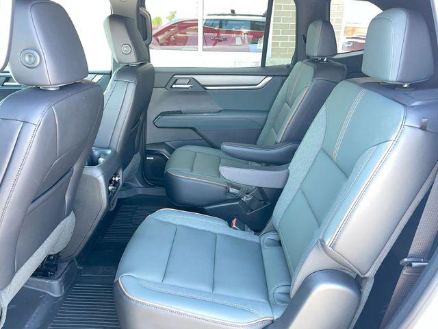 2026 GMC Acadia AT4 AWD
