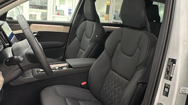 2026 Volvo XC90 Plus, B5 AWD Gas (mild hybrid), Gasoline, Bright, 7 Seats