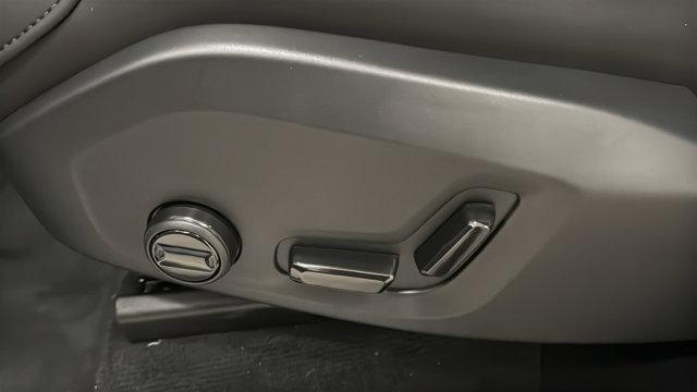 2026 Volvo XC90 Plus, B5 AWD Gas (mild hybrid), Gasoline, Bright, 7 Seats