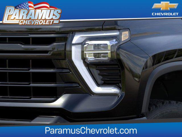 2025 Chevrolet Silverado 2500HD 4WD Crew Cab Long Bed LTZ
